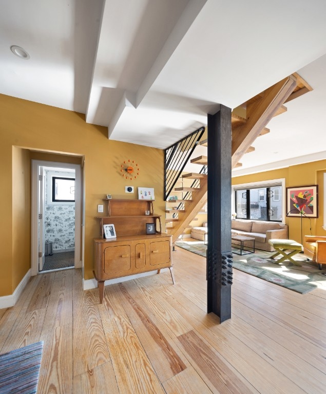 Sold $1,825,000 • Co-Listing Agent