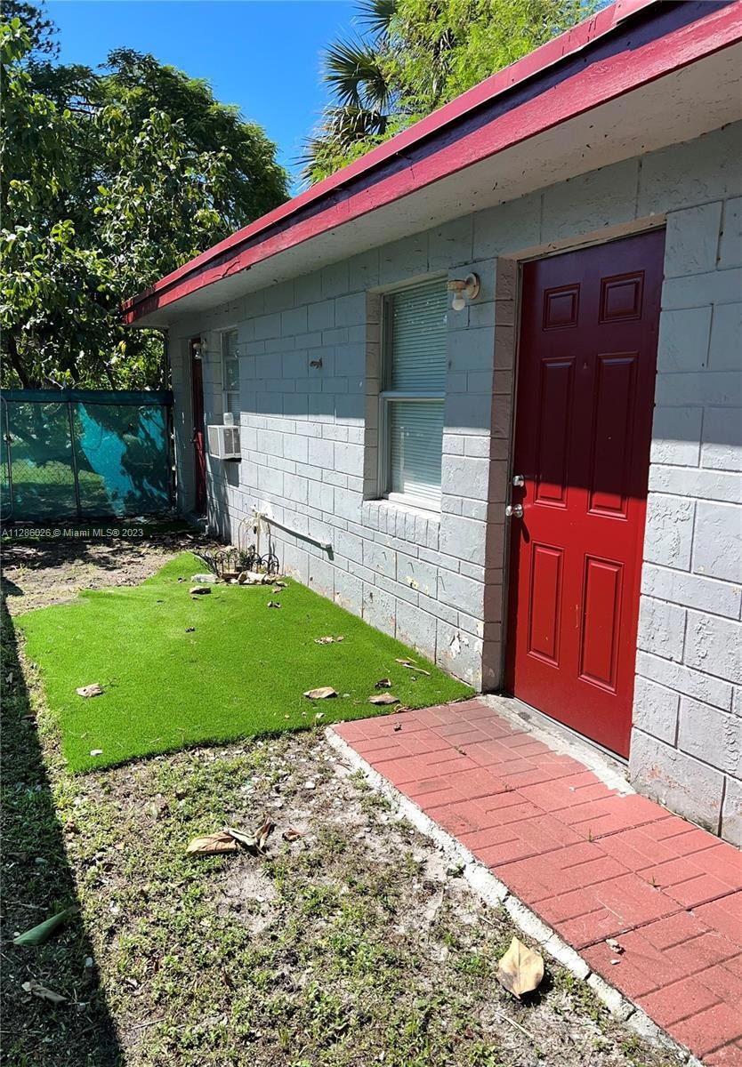 2701 NW 18th Terrace unit 1, Oakland Park, FL 33311 - photo 1