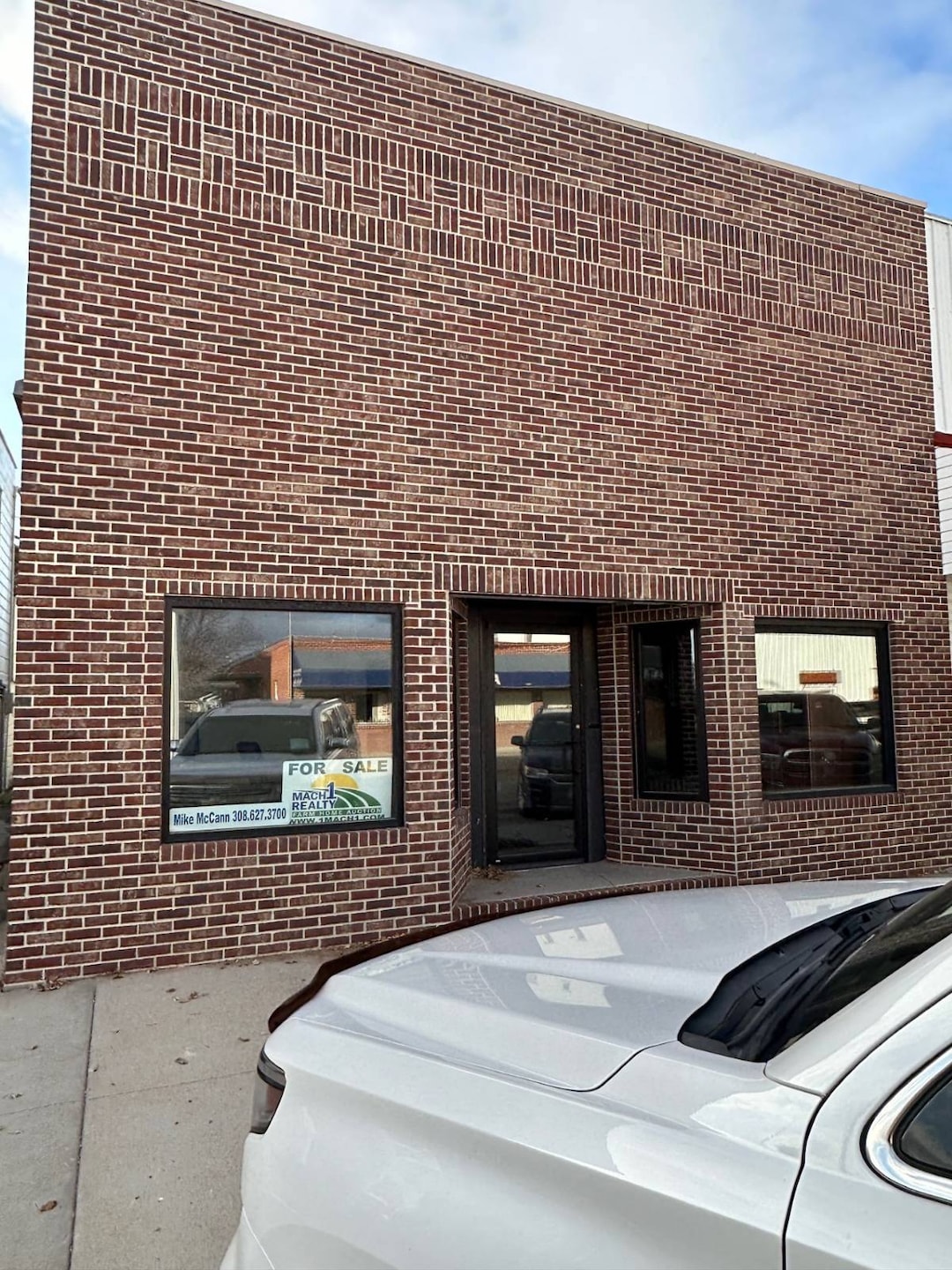 209 Taylor, Elm Creek, NE 68836 - photo 1