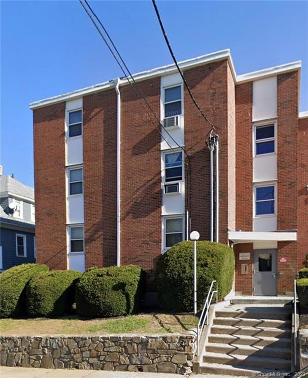 740 Ellsworth St unit C4, Bridgeport, CT 06605 - photo 1