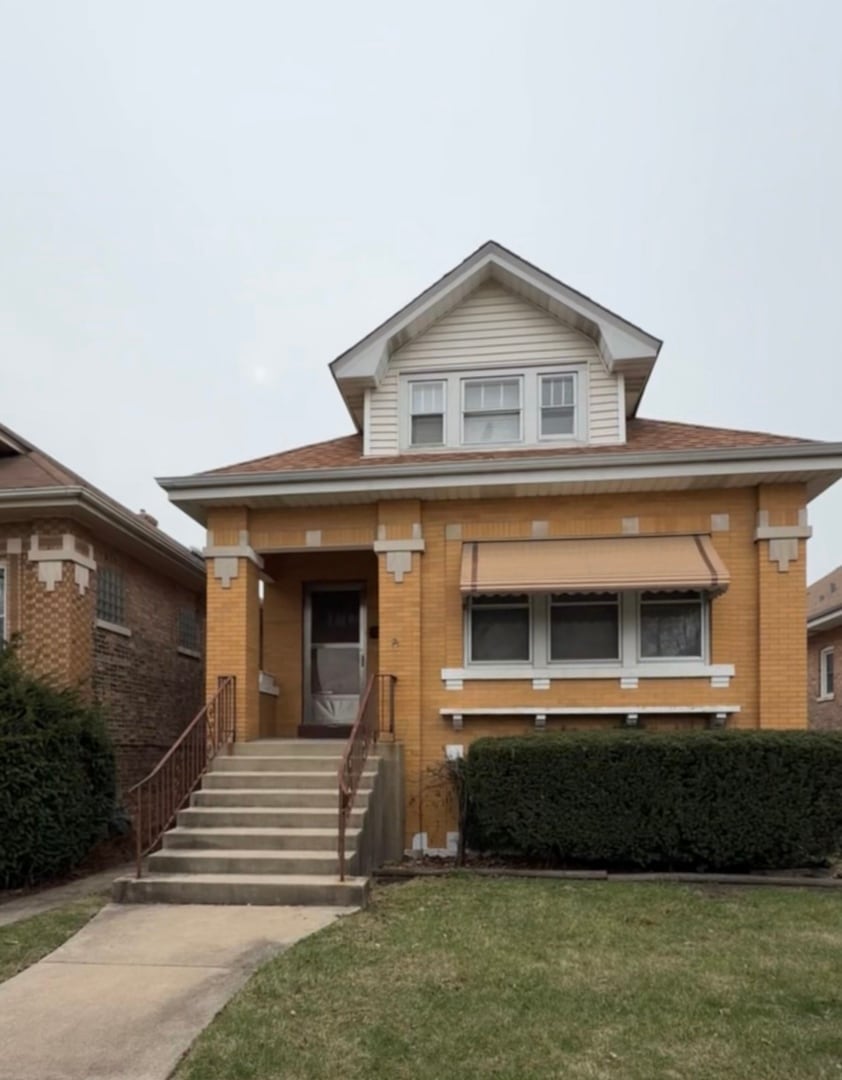 2442 Clarence Ave, Berwyn, IL 60402 - photo 1