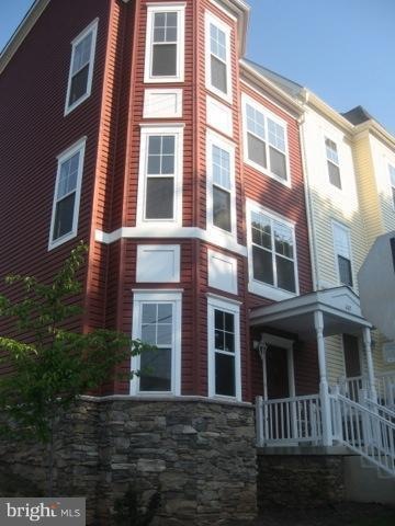 607 51st St SE, Washington, DC 20019 - photo 1