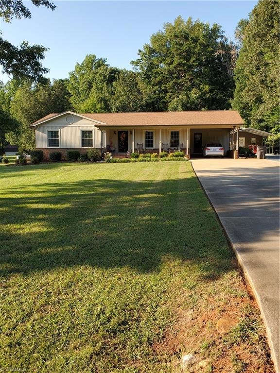 1172 Arabian Dr, Asheboro, NC 27205 - photo 1