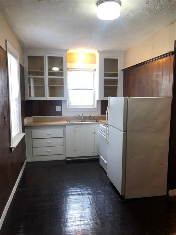 770 Providence St unit C, West Warwick, RI 02893 - photo 1