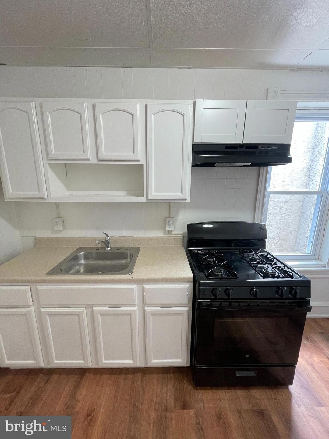 807 State St unit 2, Camden, NJ 08102 - photo 1