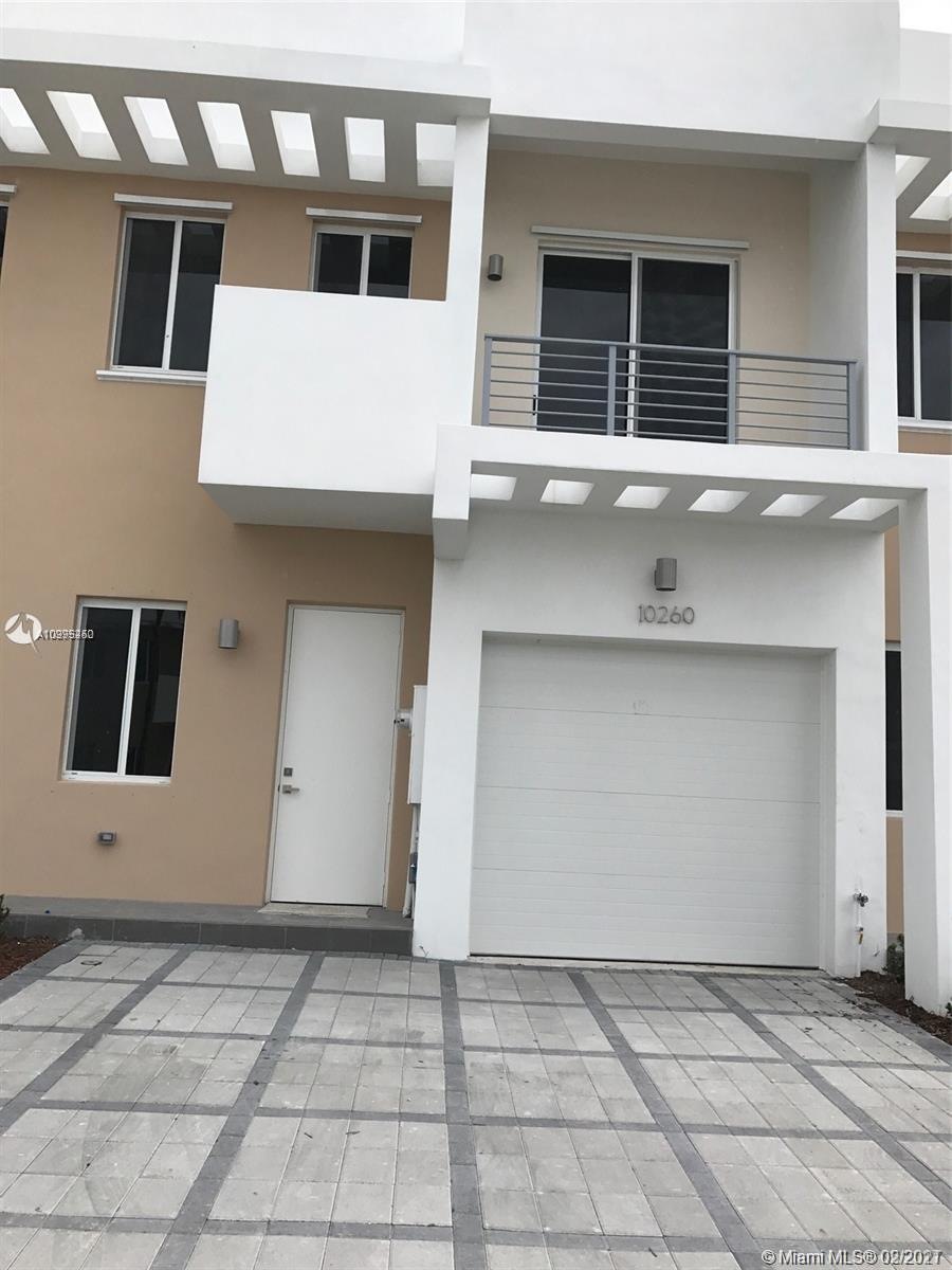 10260 NW 72nd St unit 10260, Doral, FL 33178 - photo 1