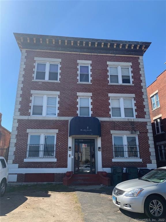 441 Wethersfield Ave, Hartford, CT 06114 - photo 1