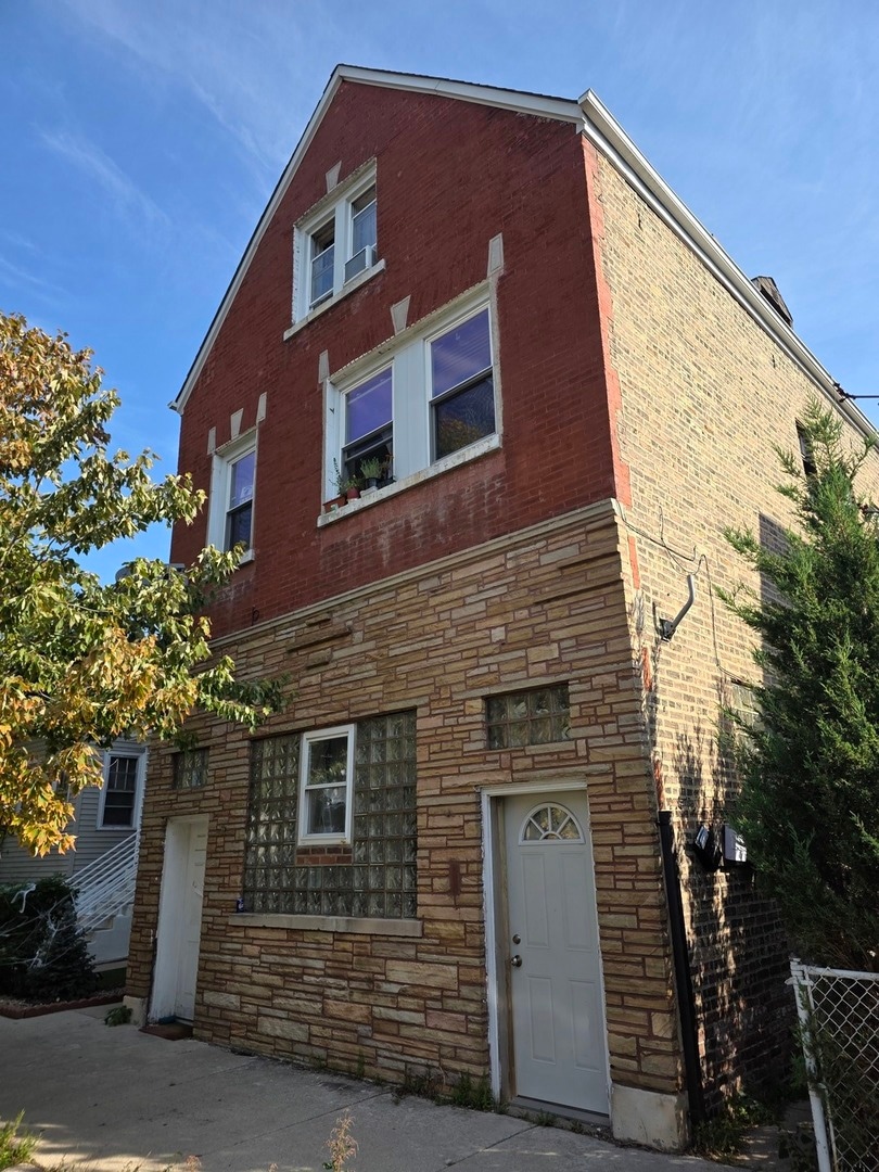 1515 S 49th Ave, Cicero, IL 60804 - photo 1