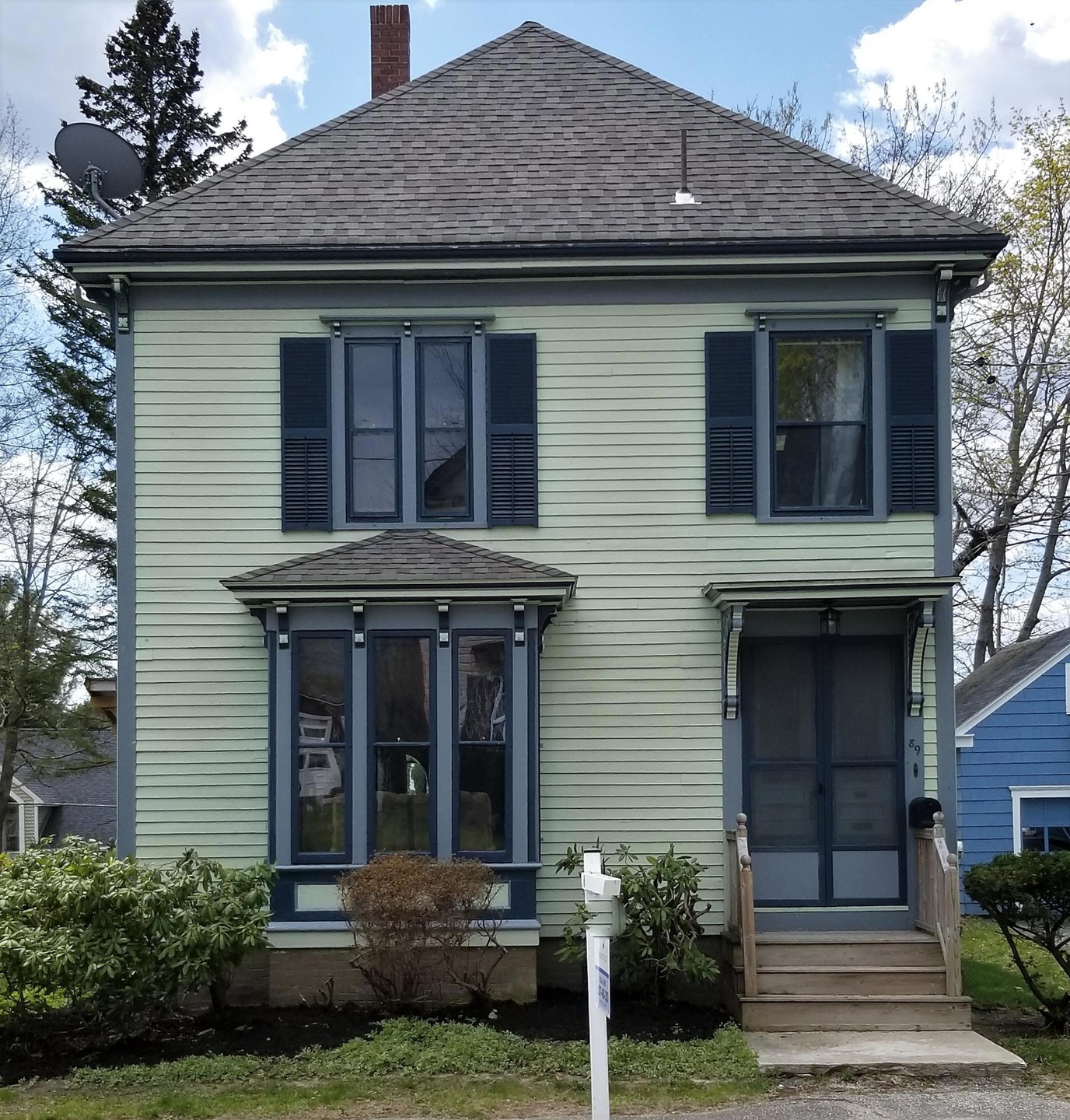 Exterior 3