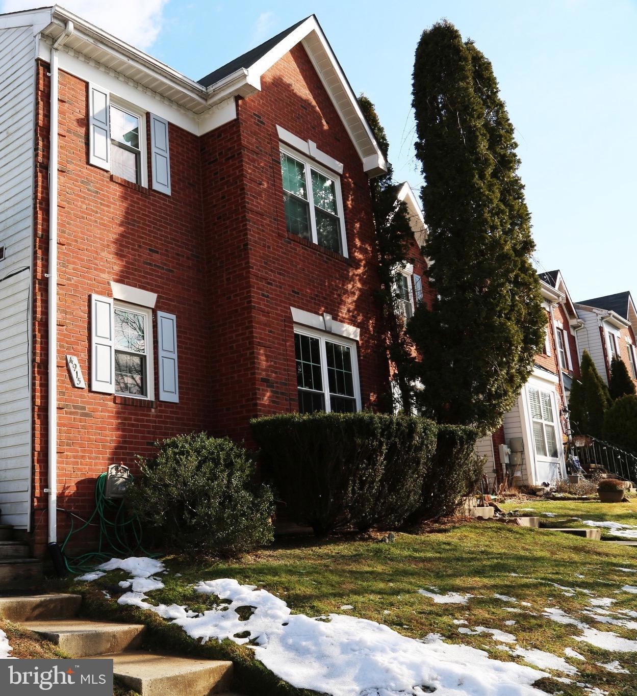 4915 Lockard Dr, Owings Mills, MD 21117 - photo 1