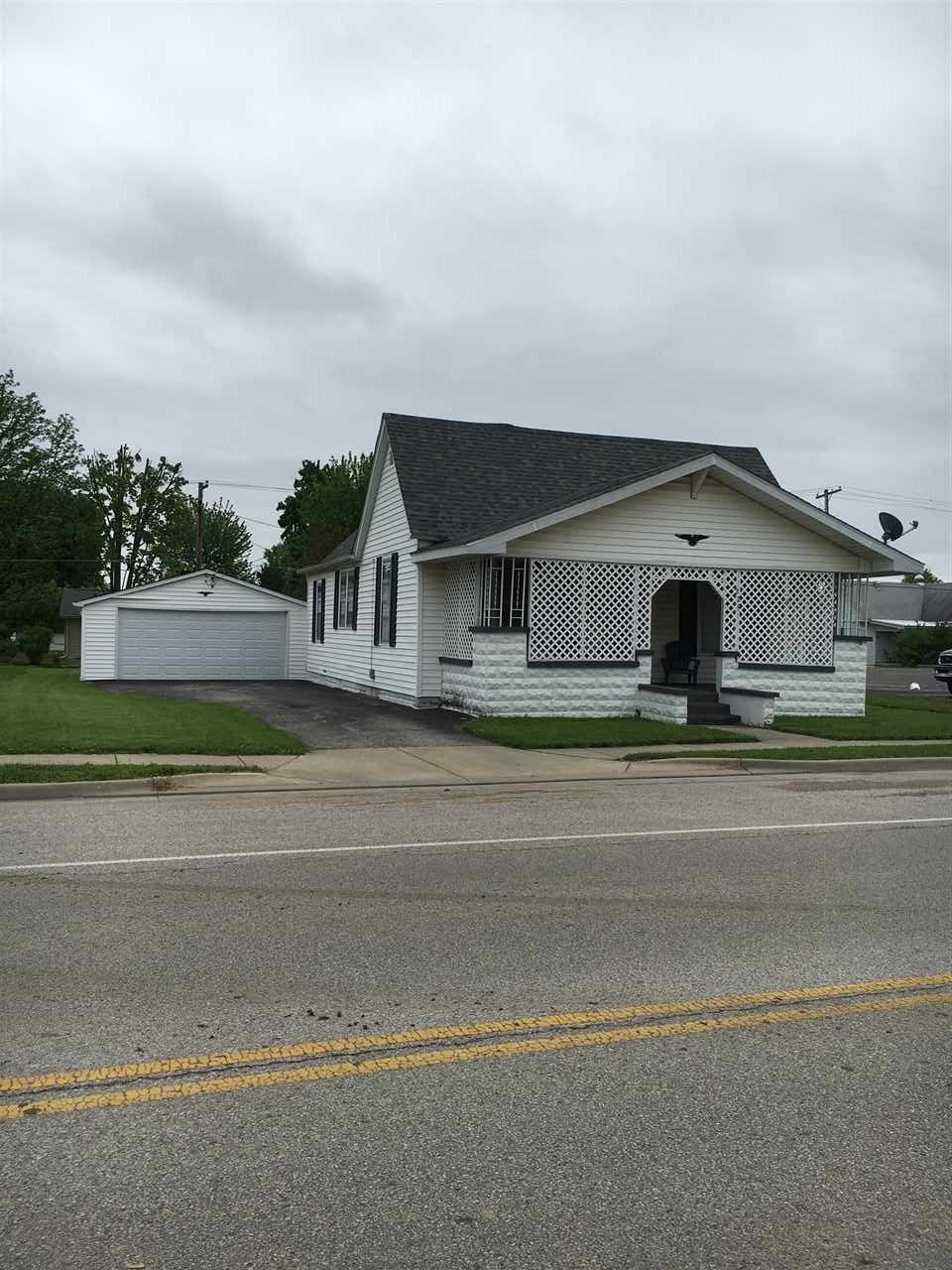 229 4th St NE, Linton, IN 47441 - photo 1