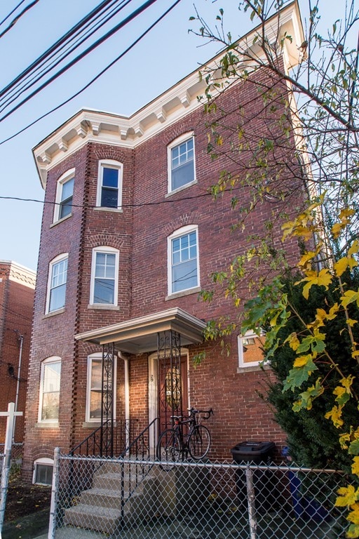 29 Waverly St, Brighton, MA 02135 - photo 1