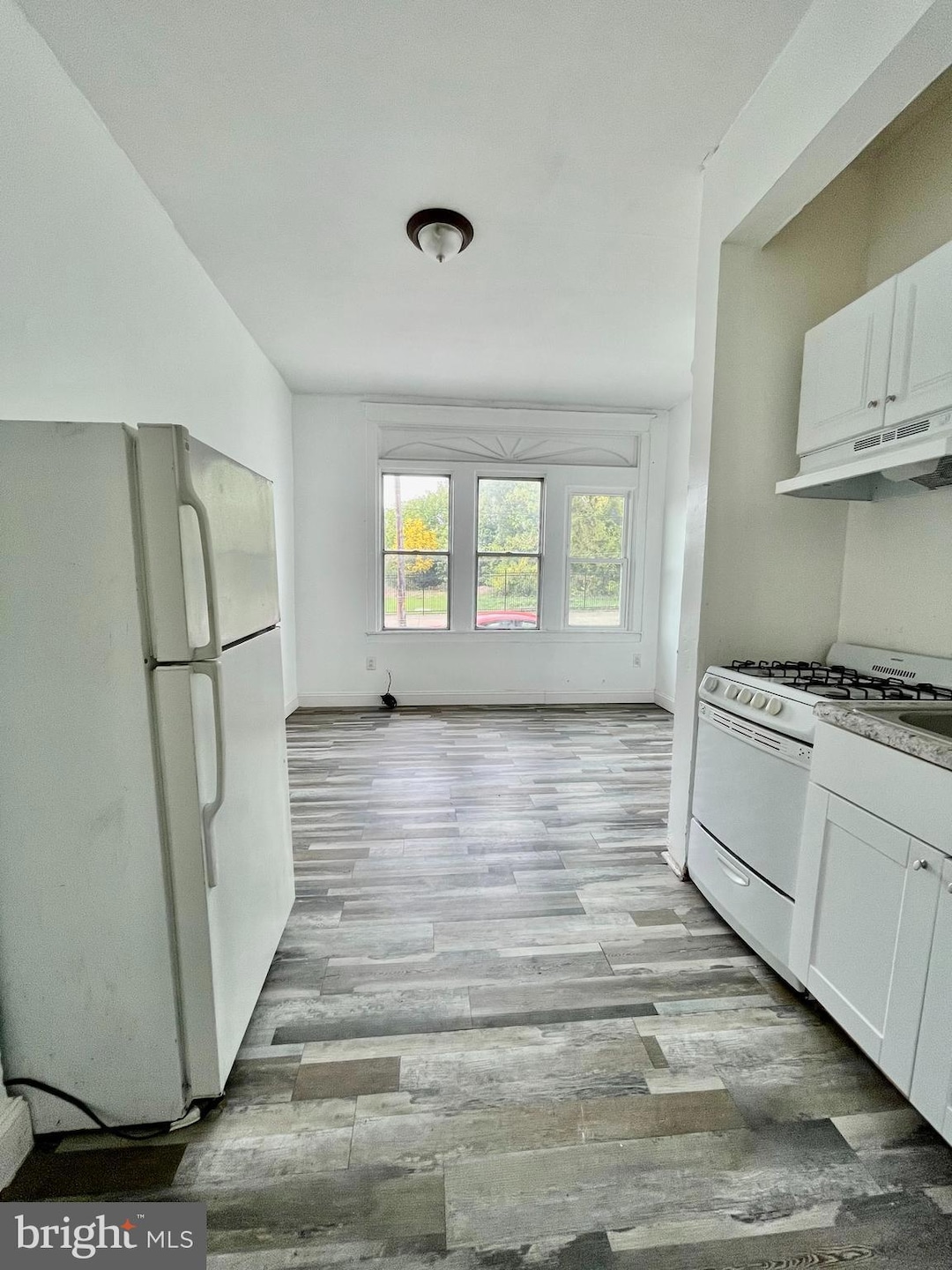For Rent $999/month