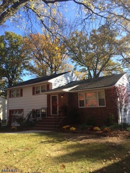 33 Crestmont Rd, West Orange, NJ 07052 - photo 1