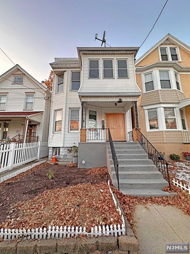 239 Windsor St unit 2, Kearny, NJ 07032 - photo 1