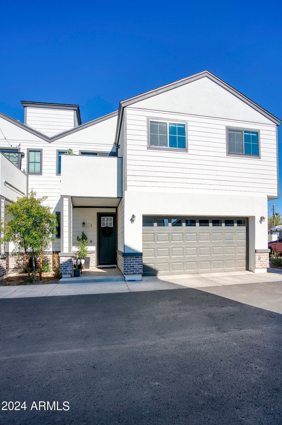 2604 N 27TH ST UNIT 1