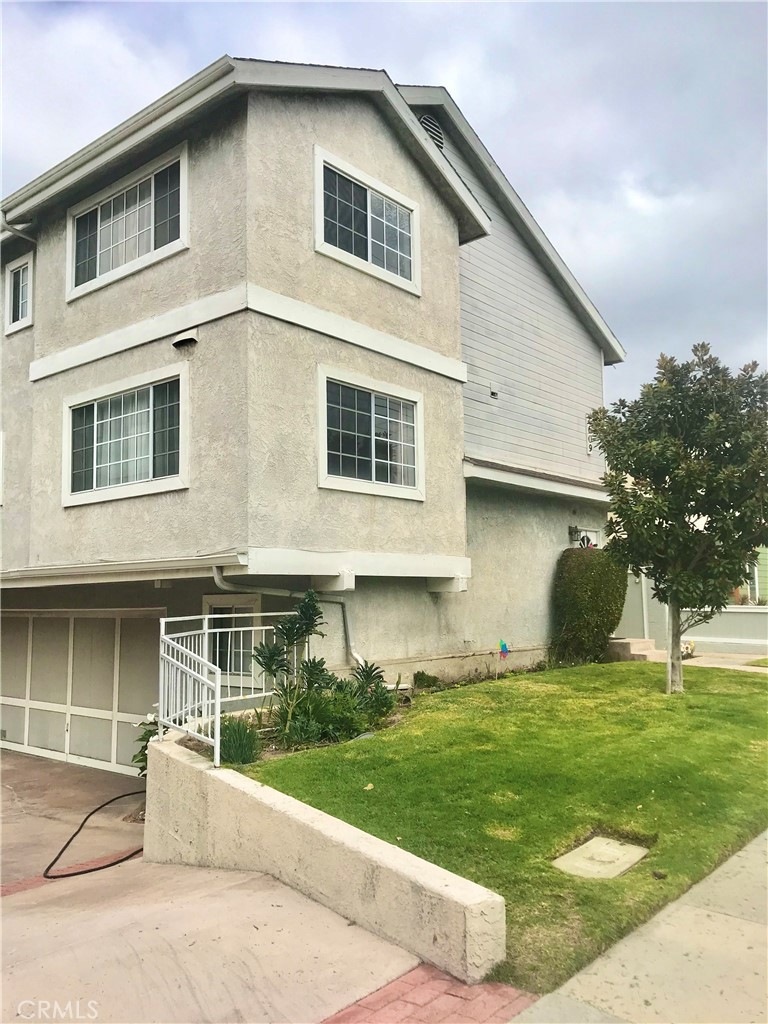 2609 Vanderbilt Ln unit 5, Redondo Beach, CA 90278 - photo 1