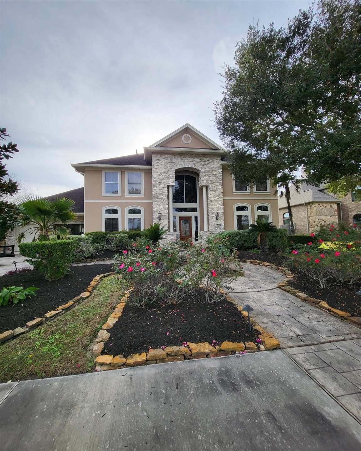 1704 Waterfall Dr, Friendswood, TX 77546 - photo 1