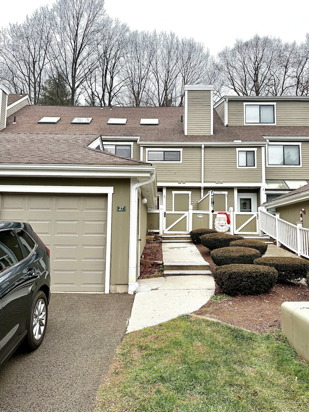 27 Country Walk, Shelton, CT 06484 - photo 1