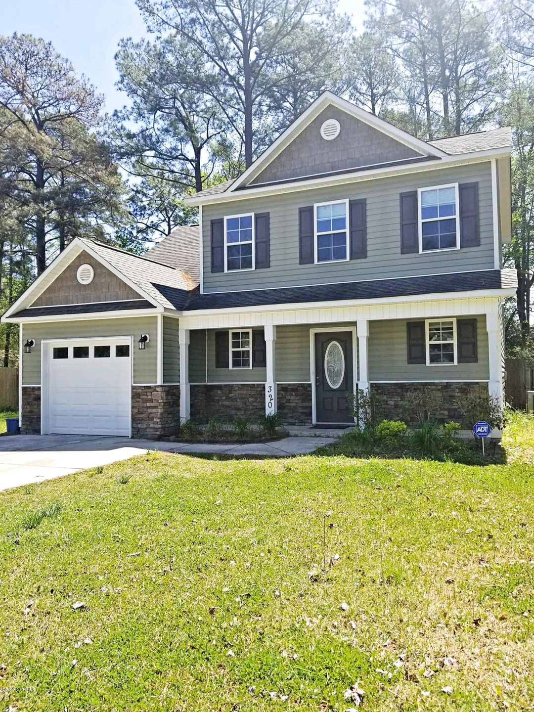 320 Lakewood Dr, Jacksonville, NC 28546 - photo 1