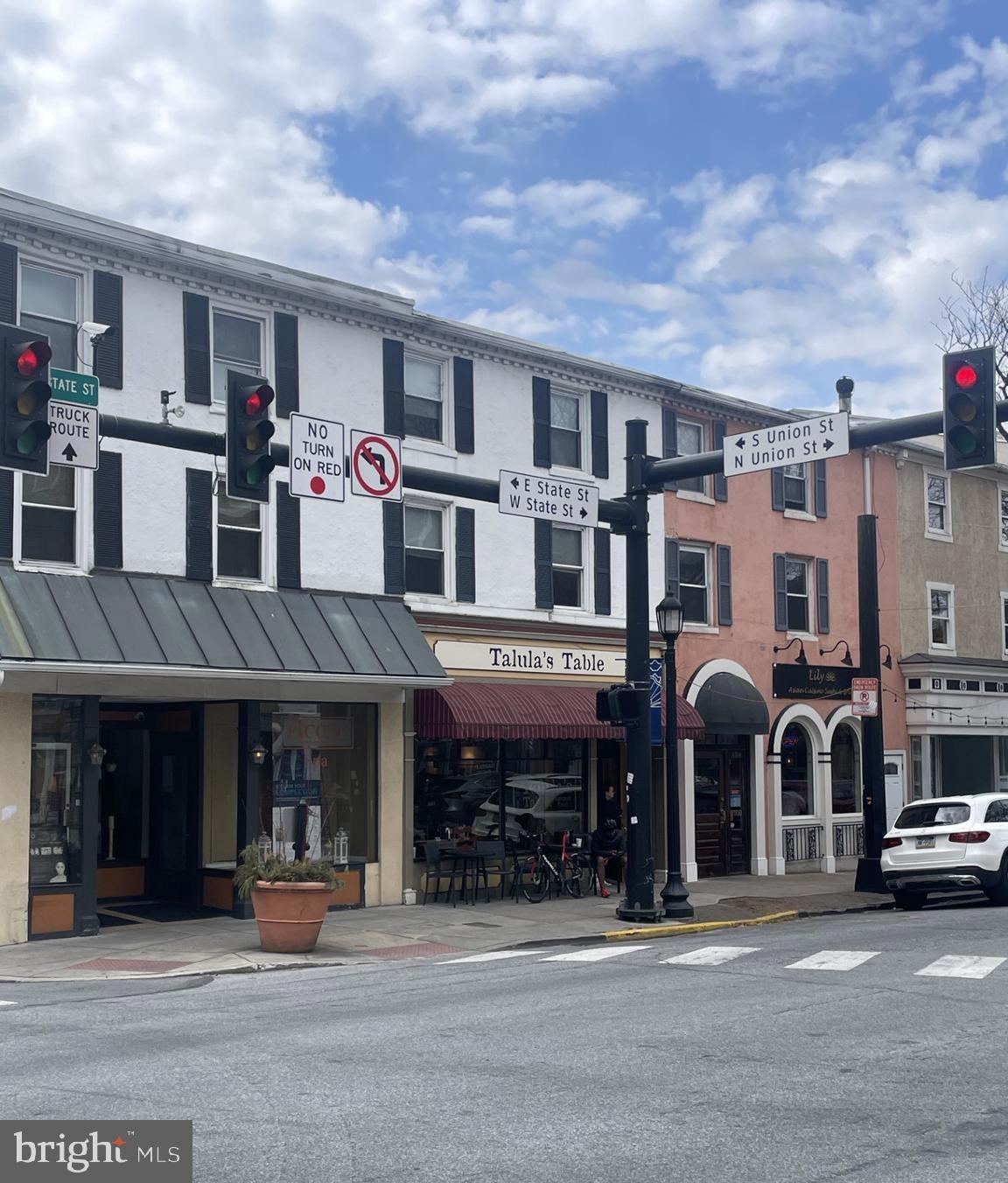 102 W State St unit 2, Kennett Square, PA 19348 - photo 1