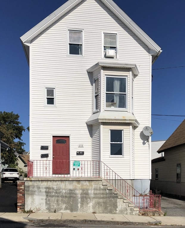 32 Wamesit St unit 1, Lowell, MA 01852 - photo 1