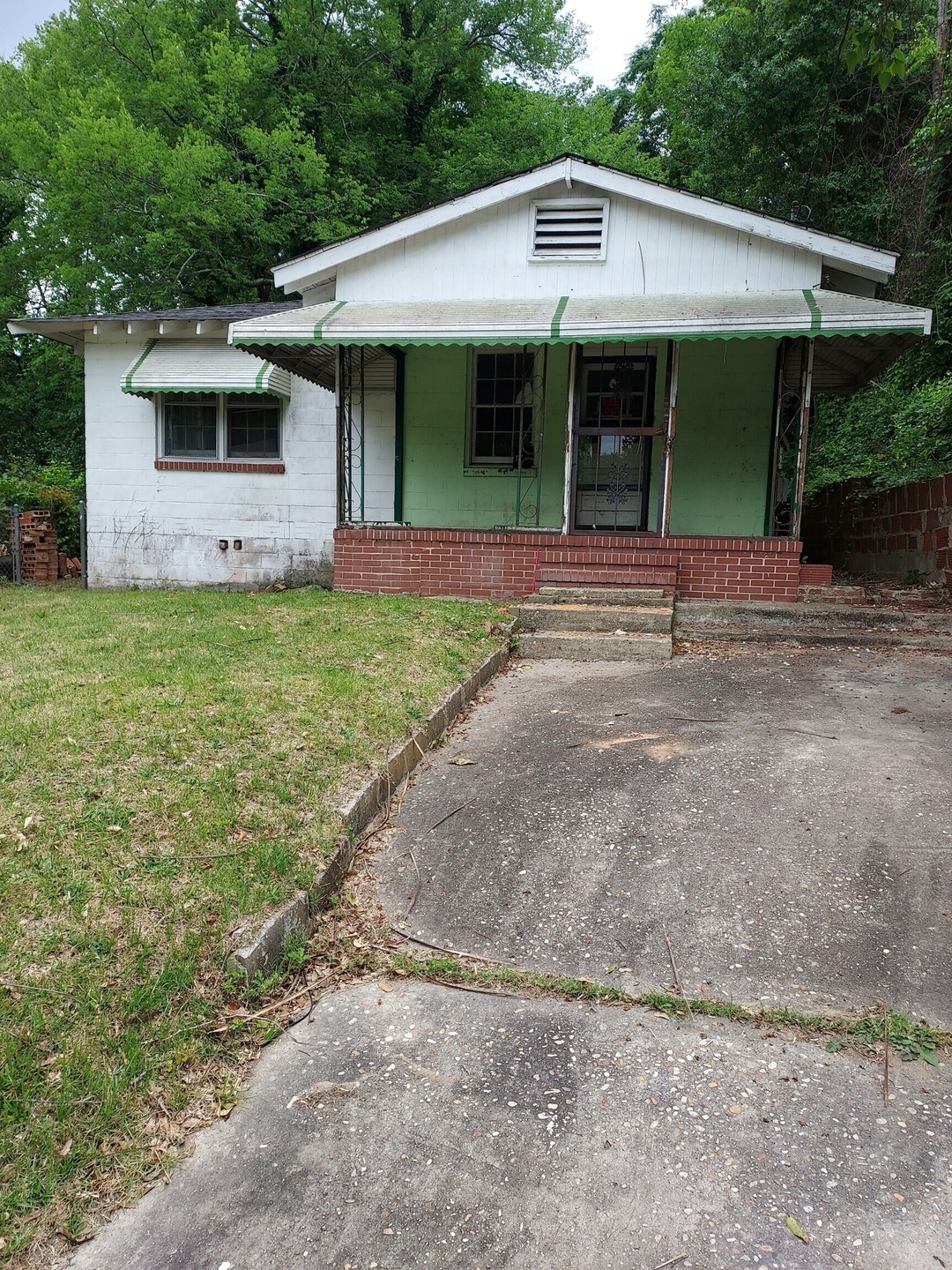 Calling all investors! Looking for a home to rehab