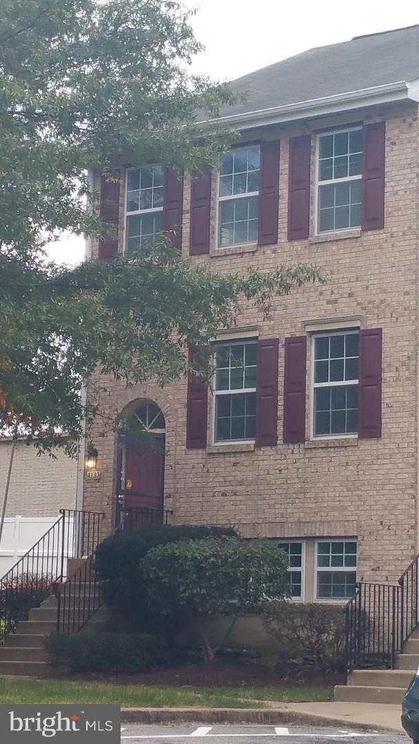 4133 Applegate Ct, Suitland, MD 20746 - photo 1