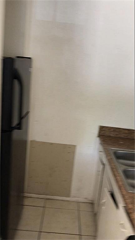 6739 Fairway Dr unit 4, Houston, TX 77087 - photo 1