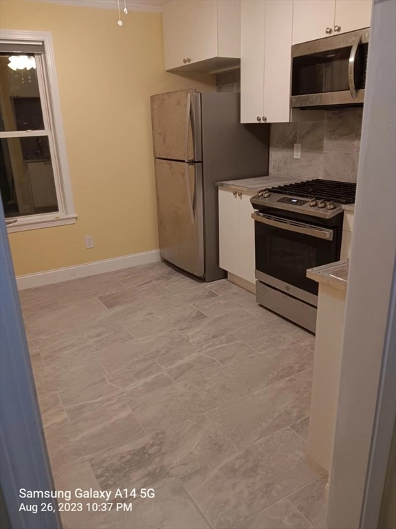 103 Canonicus St unit 1, Fall River, MA 02723 - photo 1