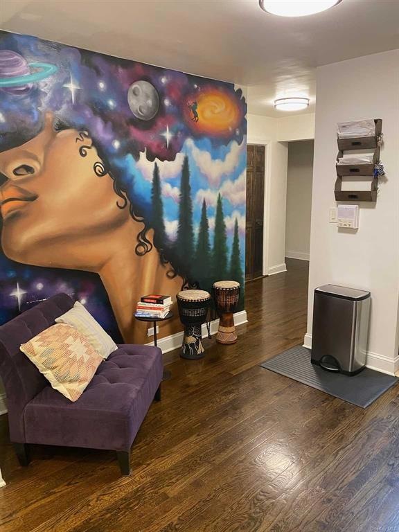 325 E 201 St unit 3L, Bronx, NY 10458 - photo 1