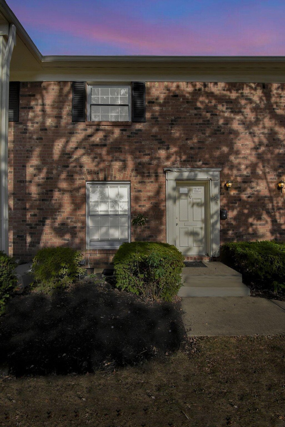 124 Beacon Run E, Columbus, OH 43228 - photo 1