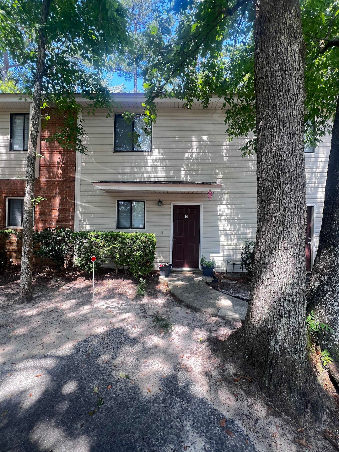 For Rent $1,200/month • Co-Listing Agent