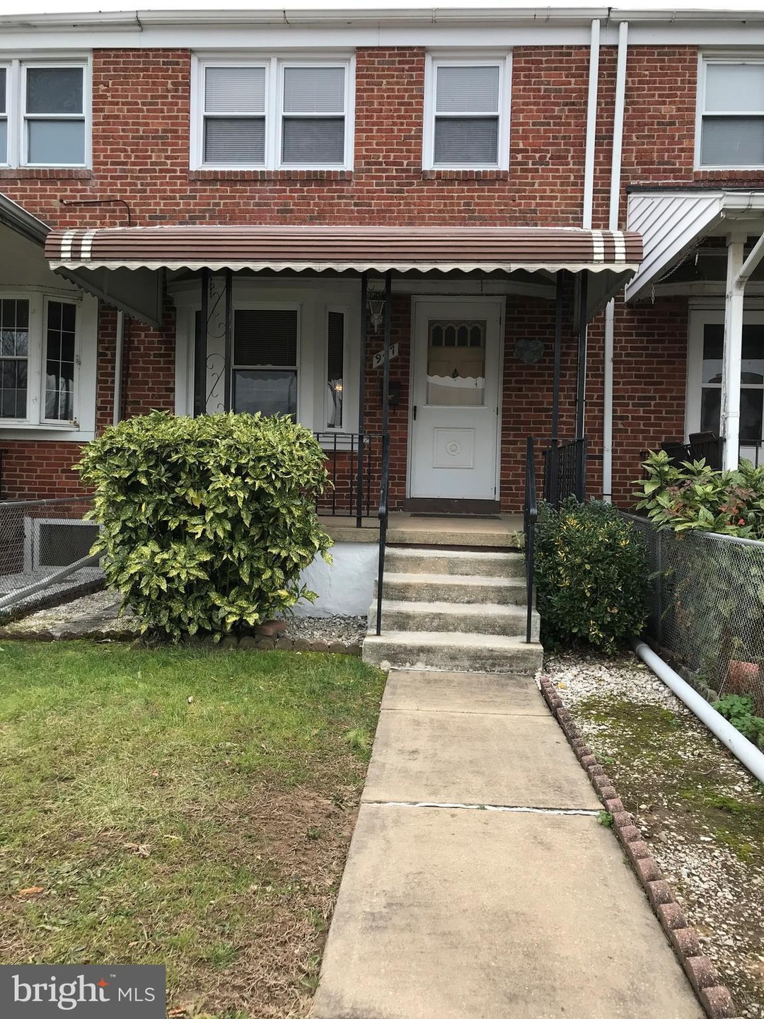 947 Arncliffe Rd, Essex, MD 21221 - photo 1