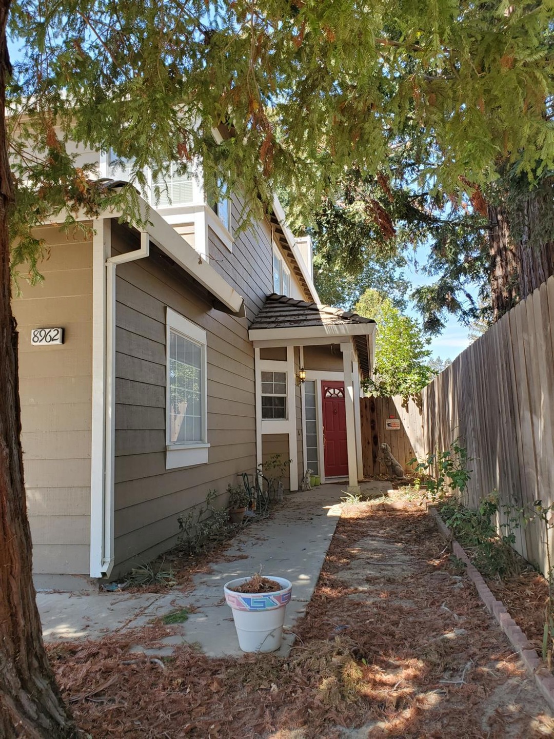 8962 Weeping Fig Way, Elk Grove, CA 95758 - photo 1