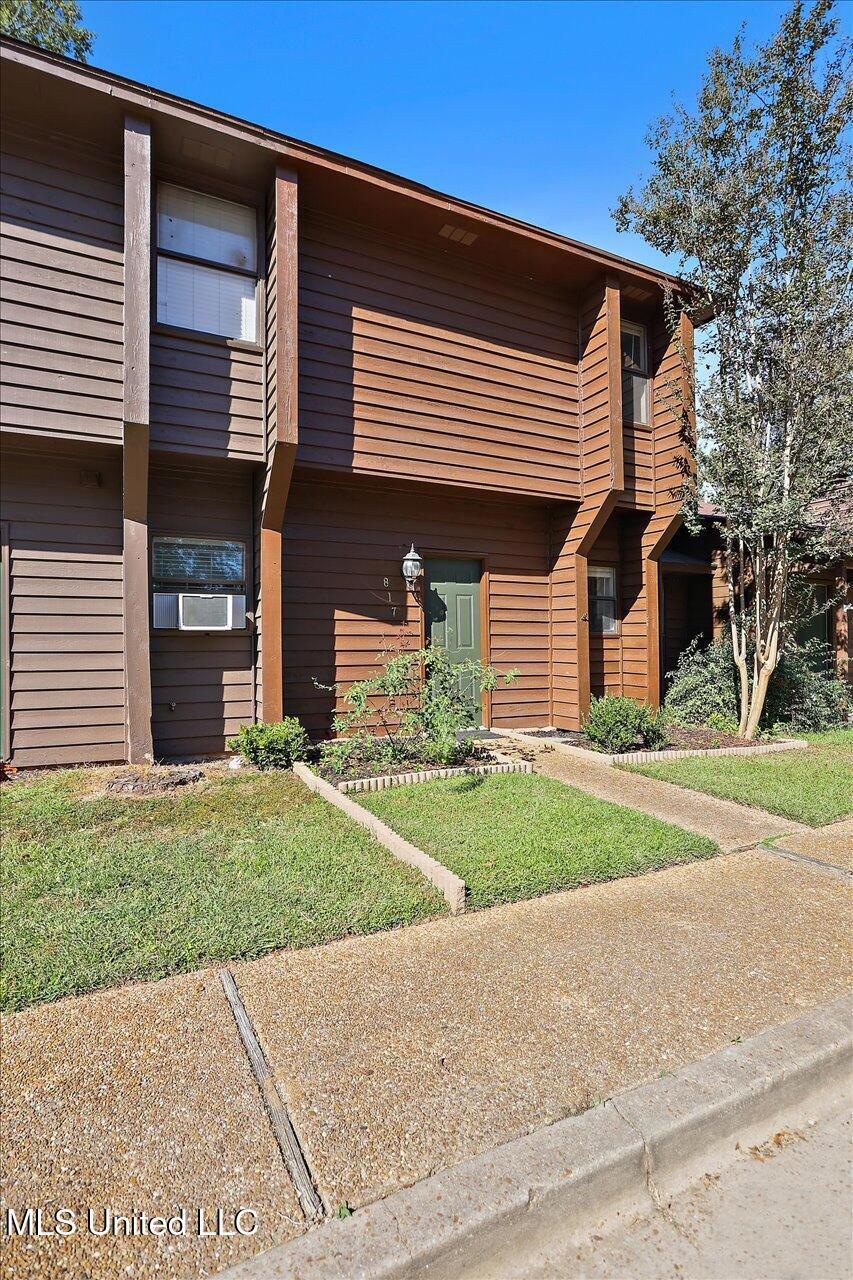02-817 Planters Point Dr