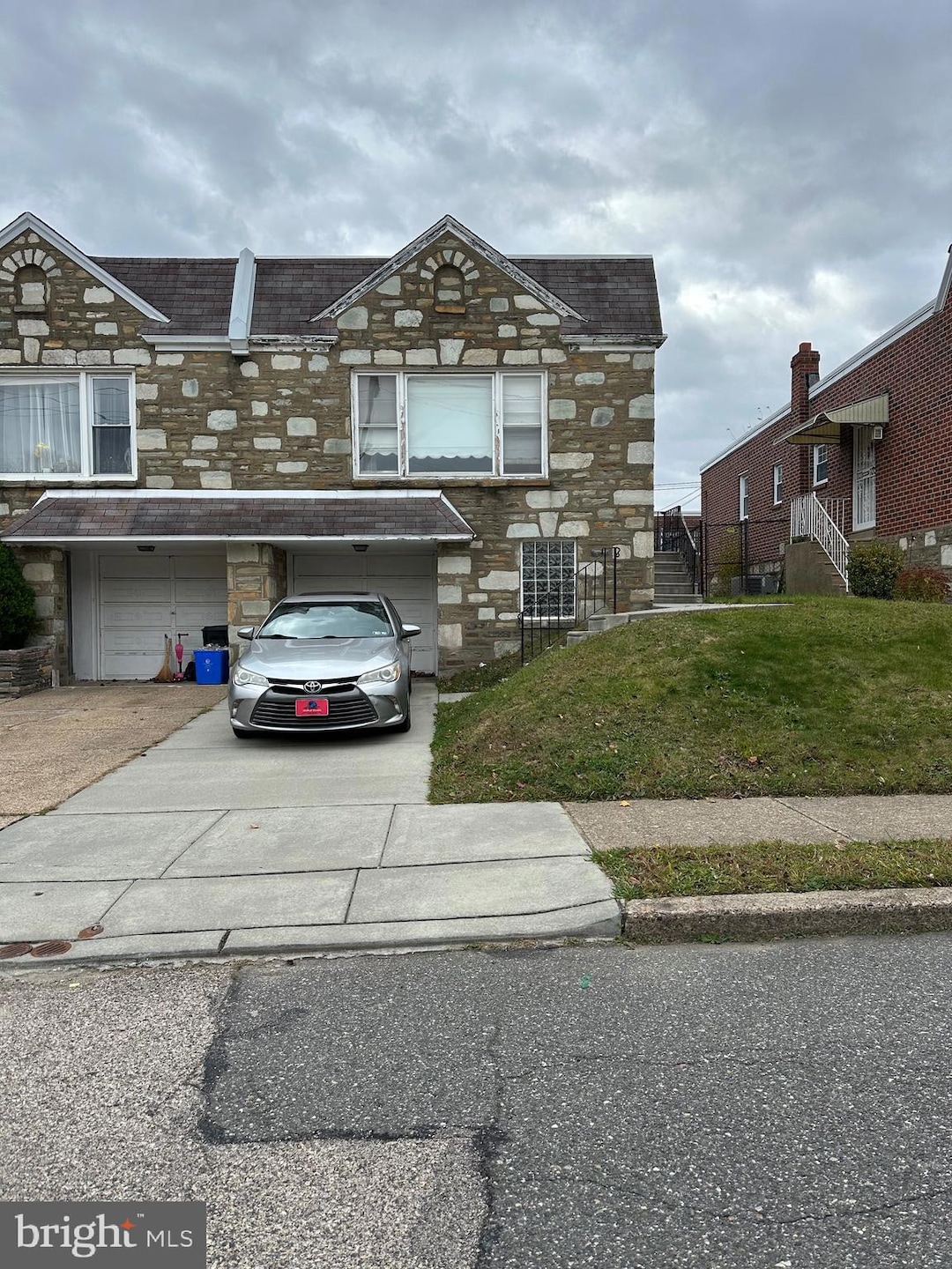 2524 Vista St, Philadelphia, PA 19152 - photo 1