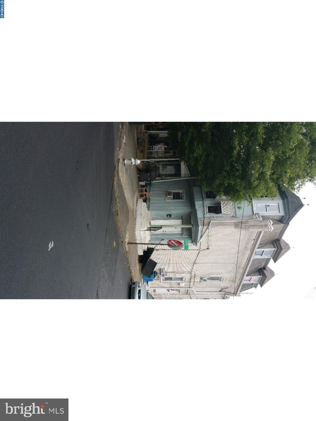 1029 Windsor St, Reading, PA 19604 - photo 1