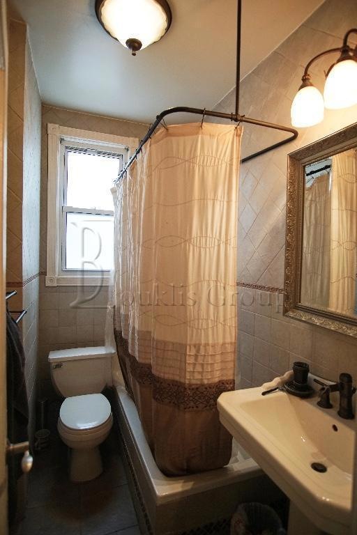 3417 Corlear Ave unit 1st fl, Bronx, NY 10463 - photo 1