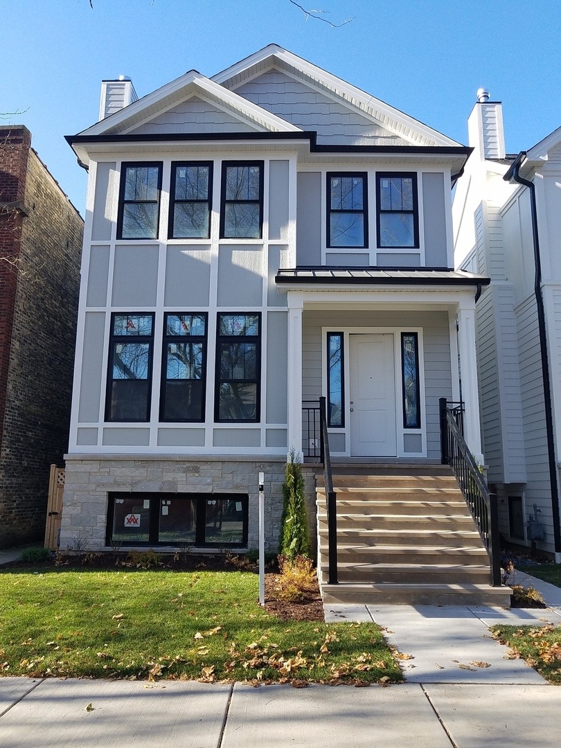 4830 N Leavitt St, Chicago, IL 60625 - photo 1