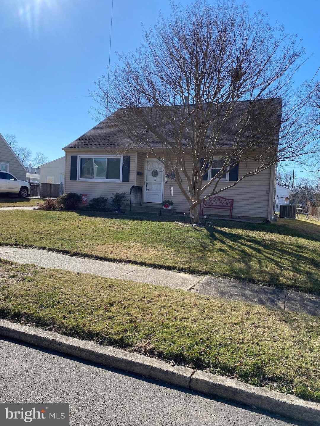 36 Woodbine Ave, Maple Shade, NJ 08052 - photo 1