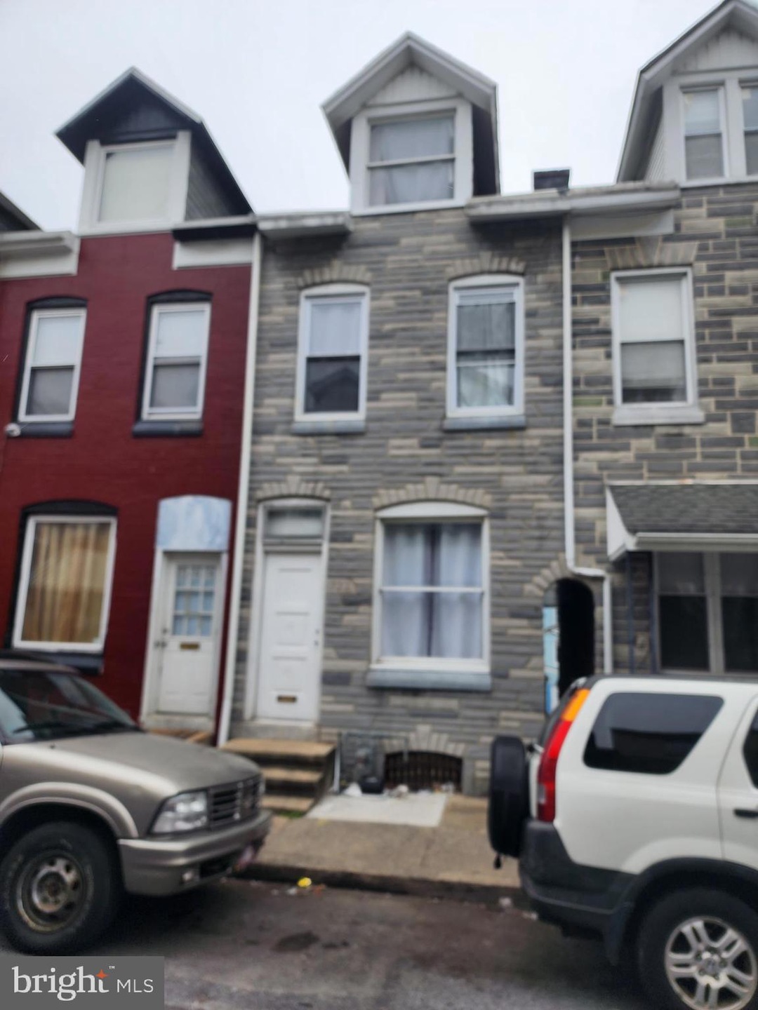 722 Locust St, Reading, PA 19604 - photo 1