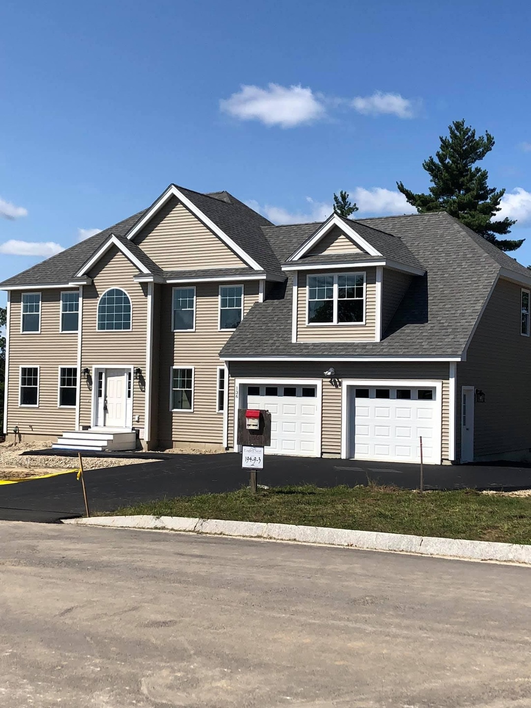 255 Standish Cir unit 187-10-17, Litchfield, NH 03052 - photo 1