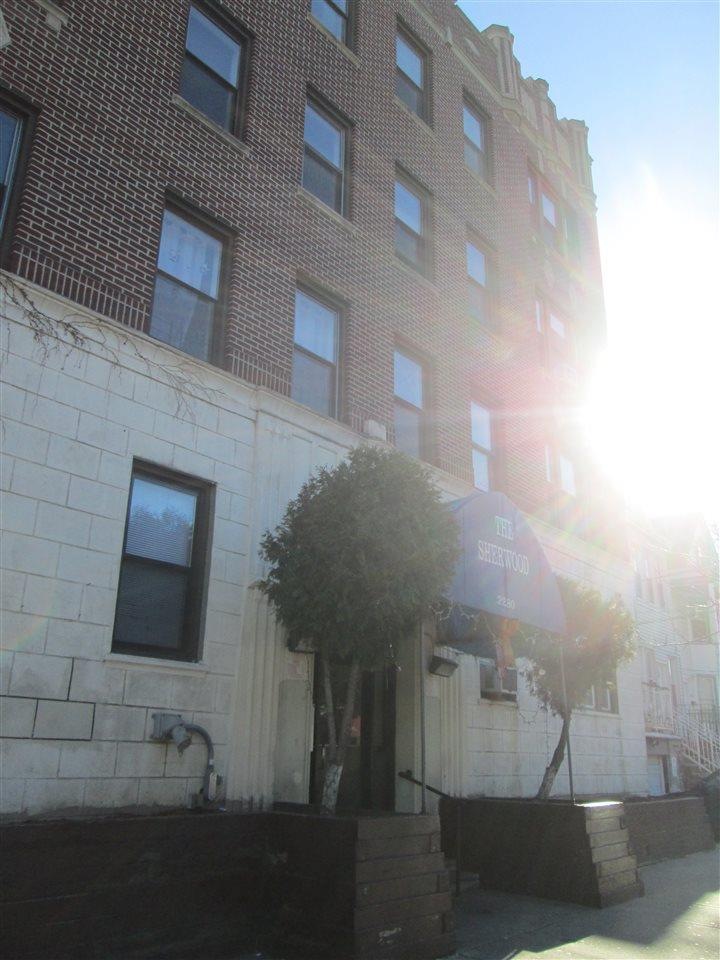 2280 John Fitzgerald Kennedy Blvd unit 46, Jersey City, NJ 07304 - photo 1
