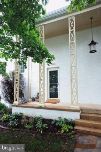 1601 Ripon Place, Alexandria, VA 22302 - photo 1