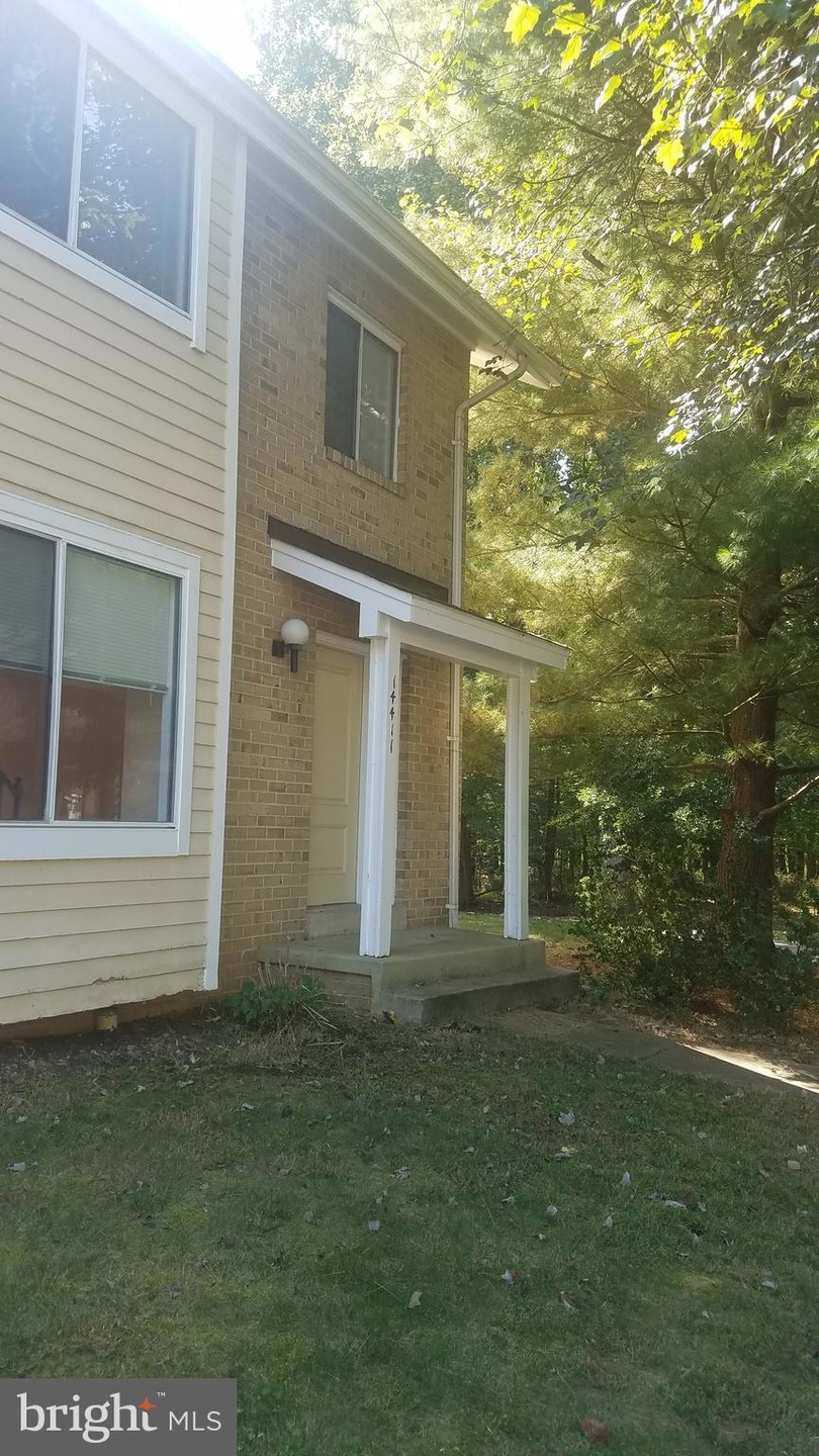 14411 Pebble Hill Ln, North Potomac, MD 20878 - photo 1