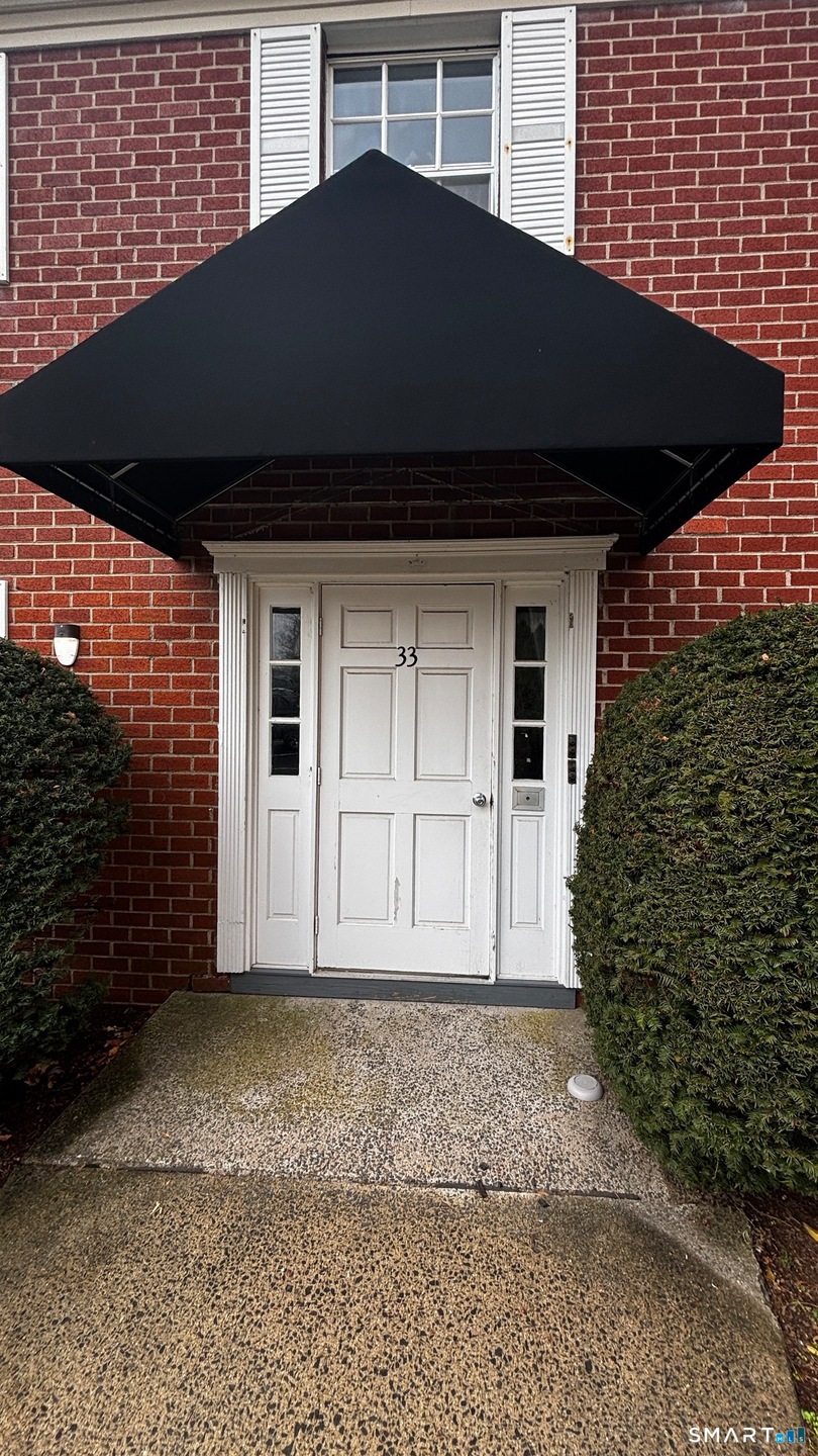 50 Greenhouse Rd unit 33C, Bridgeport, CT 06606 - photo 1