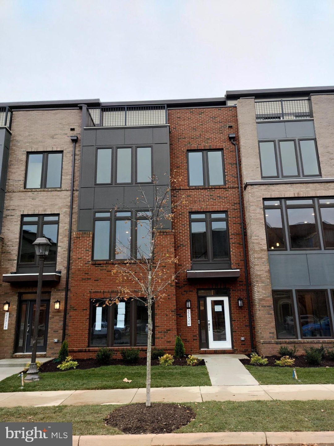 22520 Foundation Dr, Ashburn, VA 20148 - photo 1