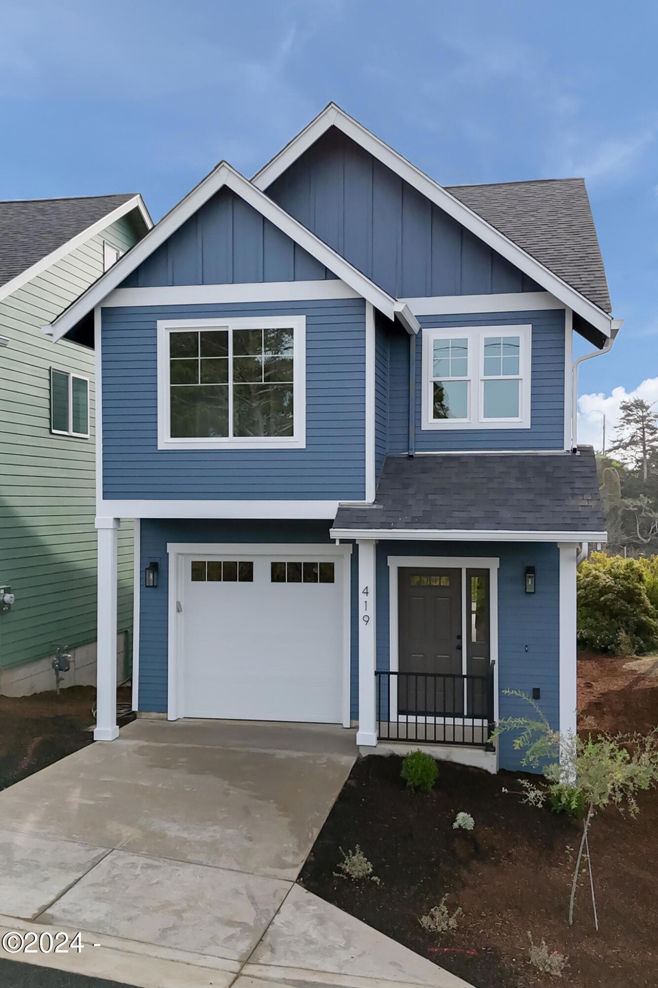 419 NW 5th Street, Newport, OR 97365-01