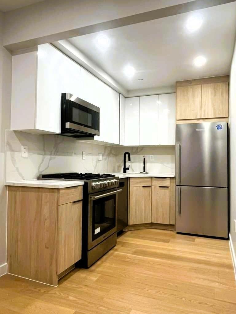 For Sale $545,000 • Co-Listing Agent